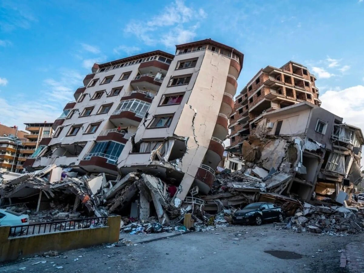 زلزله ۶.۹ ریشتری فیلیپین. عمق کم کانونی و خسارات بالا