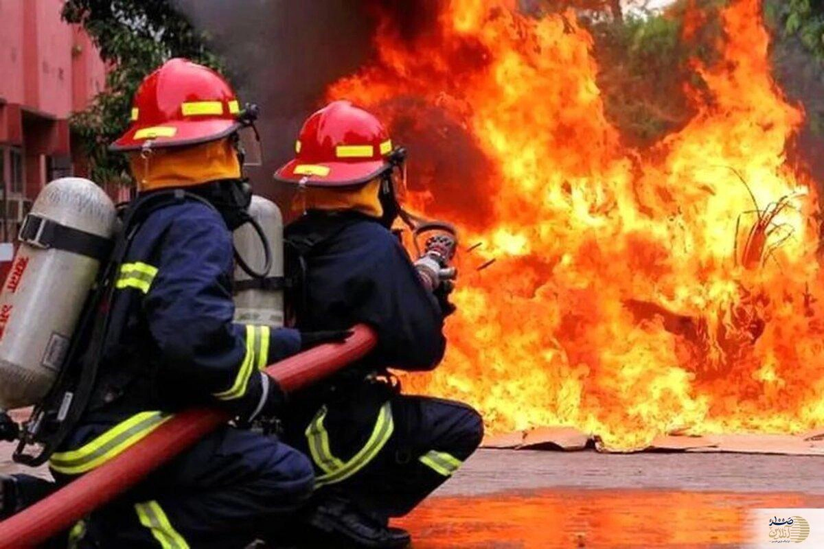 آتش‌سوزی کارخانه مواد پلاستیکی تبریز