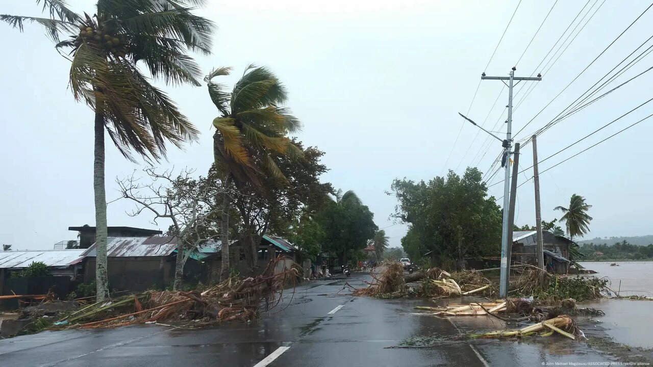 طوفان کالماگی در فیلیپین