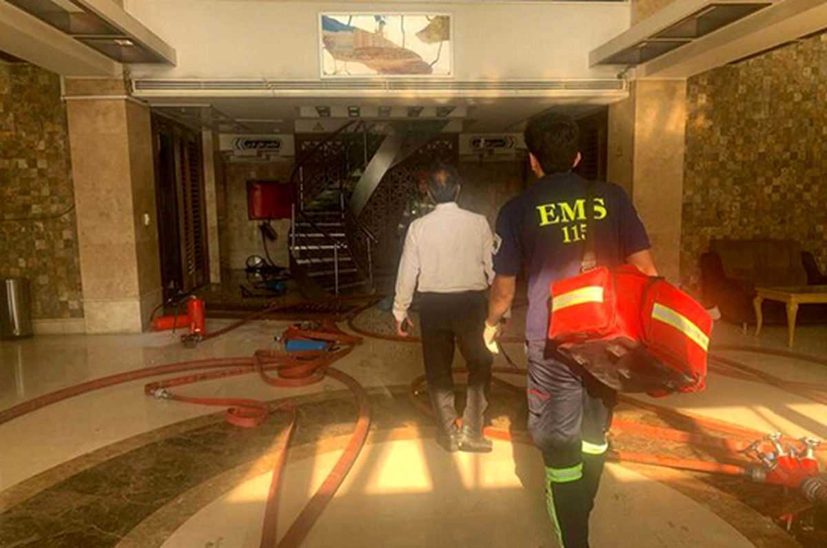 آتشسوزی گسترده در برج مسکونی خیابان تیموری تهران