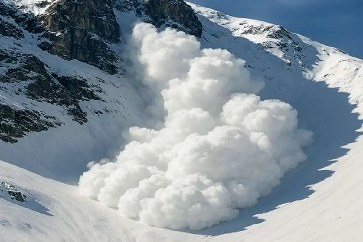 سقوط هولناک بهمن در کشمیر هند